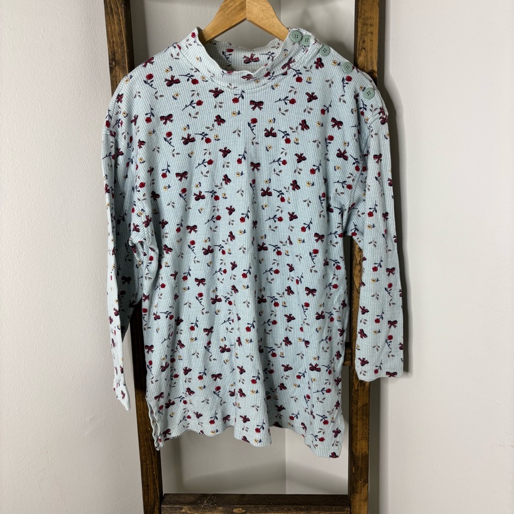 Vintage White Stag Bows and Flowers Long Sleeve Tee Size XL (16W)